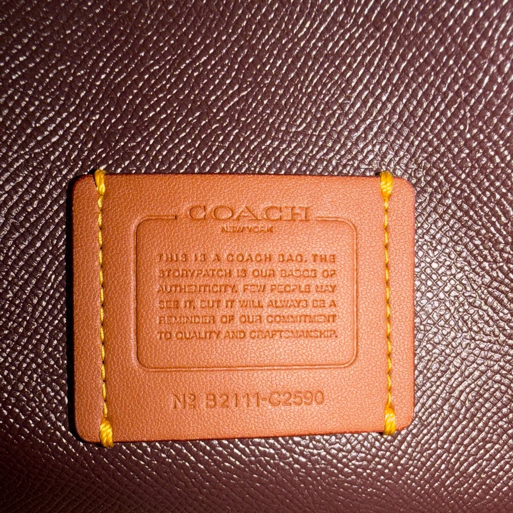 Coach Willow Shoulder Bag in Colorblock - Picture 4 of 7